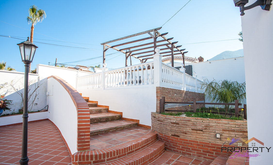 large-plot-for-sale-with-3-properties-mijas-025-IMG_1674
