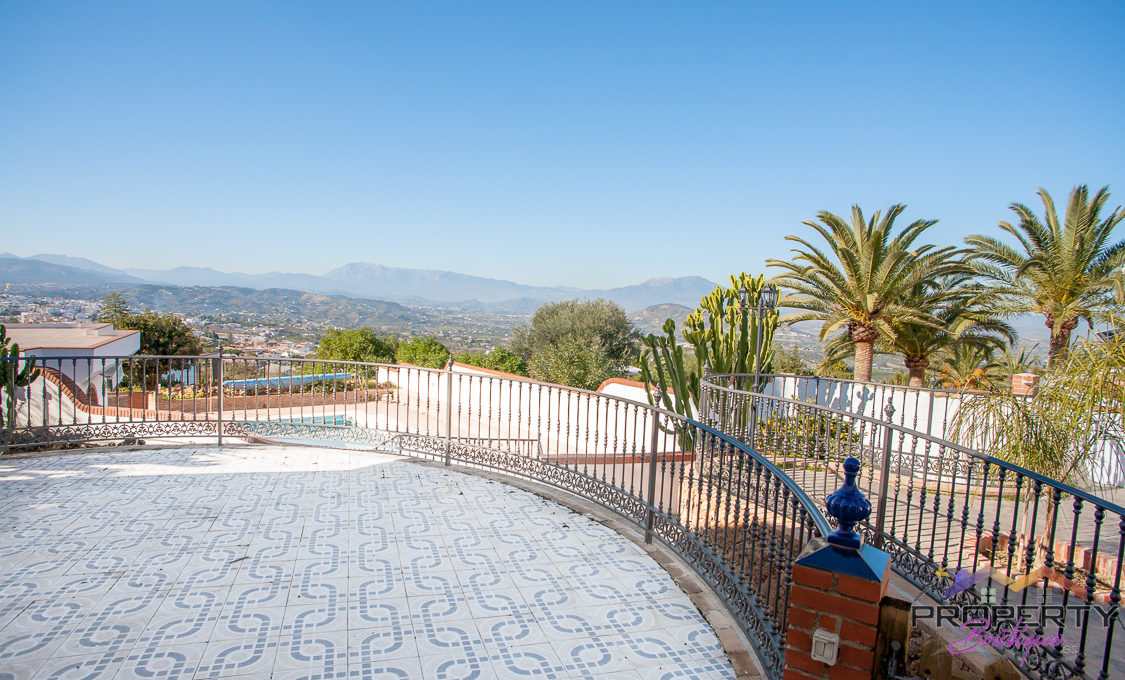 large-plot-for-sale-with-3-properties-mijas-142-IMG_1659