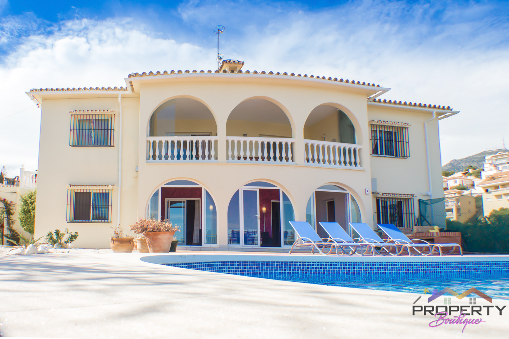 Spectacular 4 Bed Villa For Sale – Torreblanca
