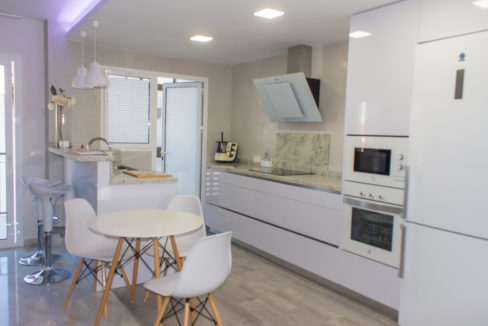 nice-2-bed-apartment-for-sale-fuengirola-011-_MG_7235