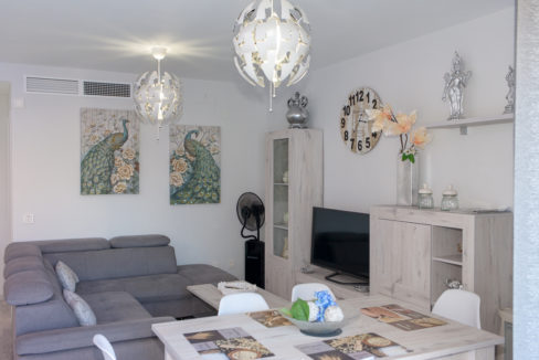 nice-2-bed-apartment-for-sale-fuengirola-054-IMG_1147